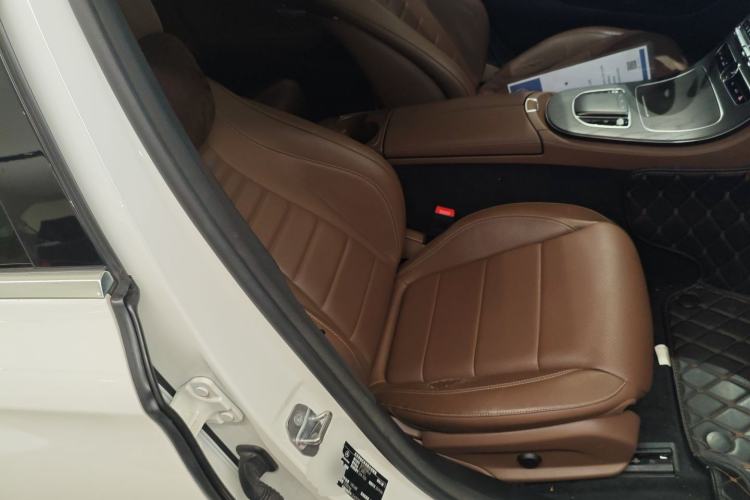 Used Mercedes-Benz E-Class 2019 Restyled E 300 L Sporty and Stylish Edition
