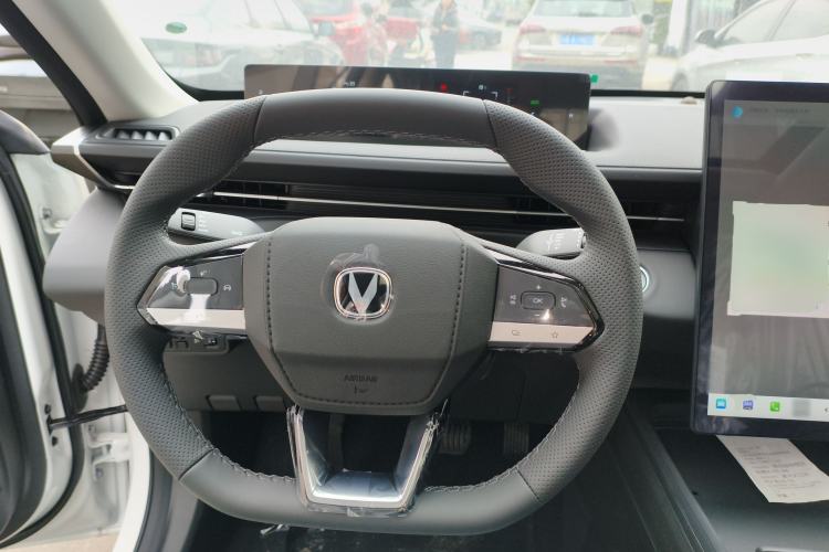 Used CHANGAN Eado 2025 Blue Whale 1.5T 500Bar Prestige Model
