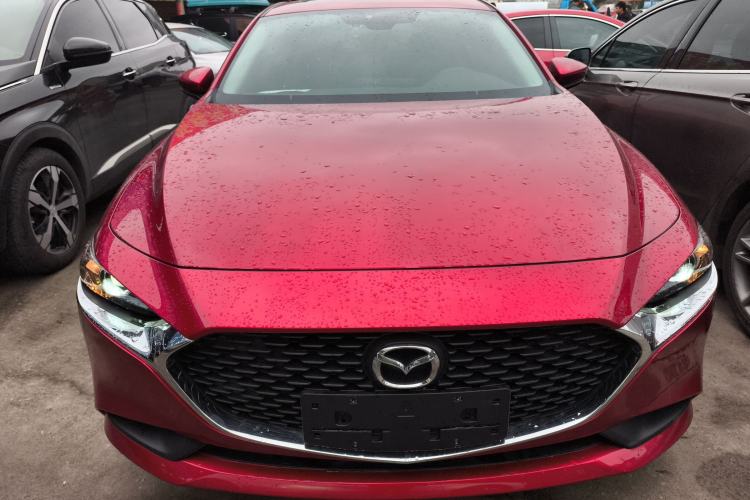 Used Mazda 3 Axela 2020 1.5L Automatic Luxury Version
