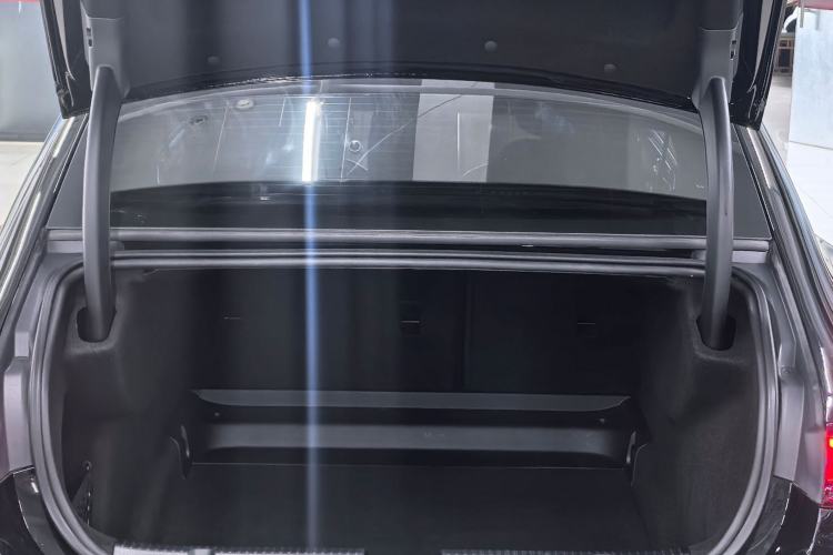 Used Mercedes-Benz EQE 2022 350 Pioneer Edition
