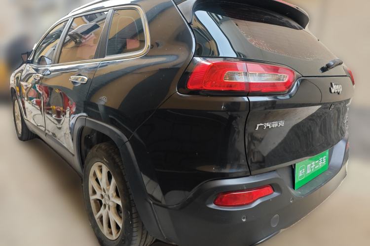 Used Jeep Cherokee 2016 2.0L Superior Edition