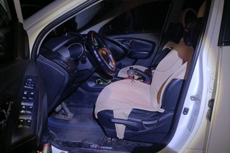 Used Hyundai ix35 2013 2.0L Automatic Two-Wheel Drive Smart GLS China IV Standard
