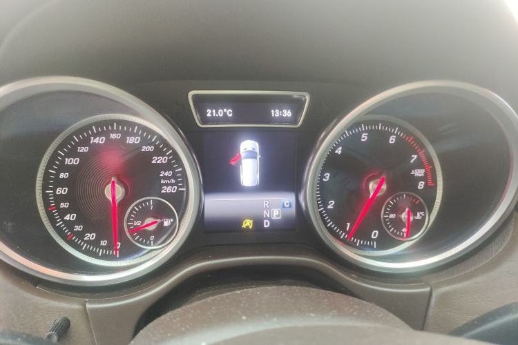 Used Mercedes-Benz GLE 2017 GLE 320 4MATIC Dynamic Model Instrument Cluster