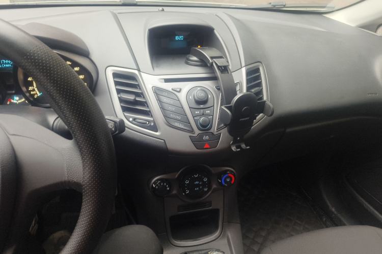 Used Ford Fiesta 2013 Hatchback 1.5L Manual Fashion Edition