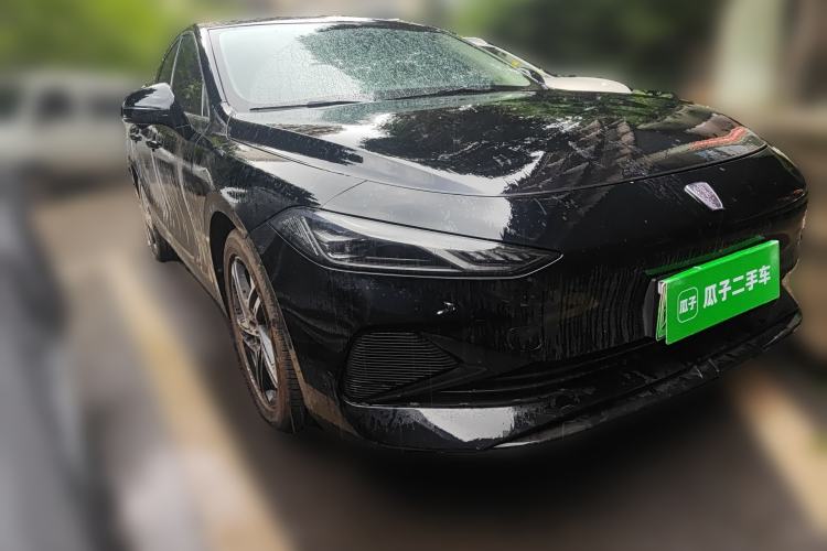 Used Roewe D7 2023 DMH 125km Excellence Edition Front Right 45 Deg