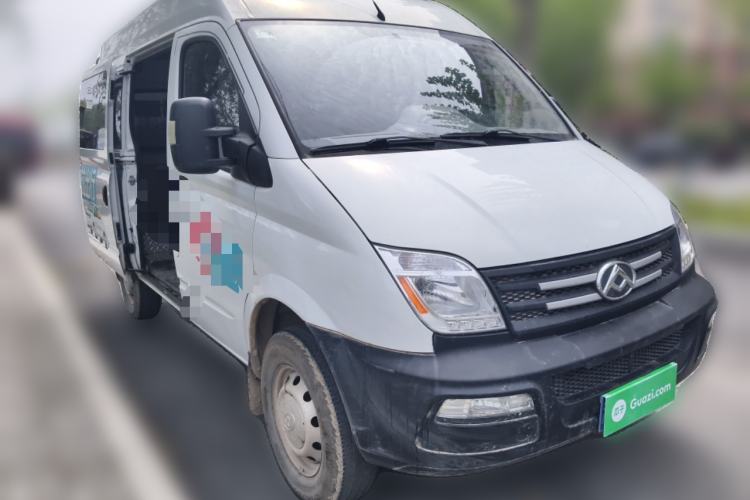 Used SAIC MAXUS Xintu V80 2019 2.5T Classic Edition 6-Speed Manual – Aoyuntong Modified Version Short Wheelbase Mid-Height Roof 5/6 Seats Front Right 45 Deg