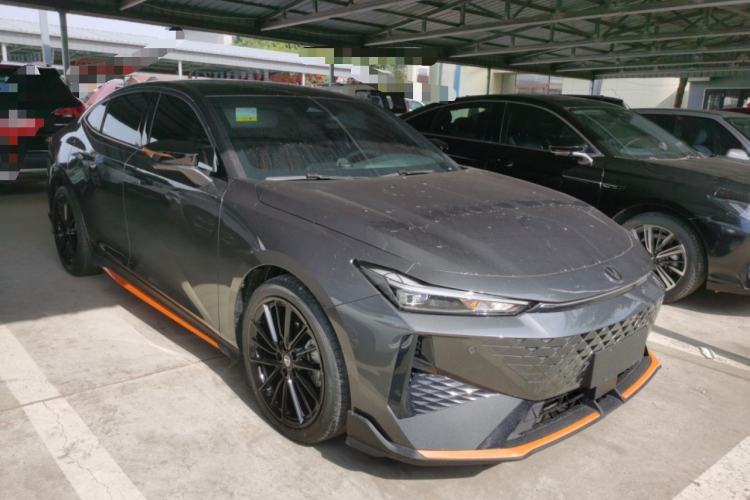 Used Changan UNI-V 2024 1.5T Prestige Sport Edition
