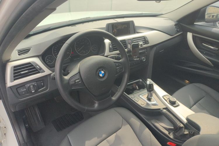 Used BMW 3 Series 2015 320Li Luxury Edition Fashion Model
