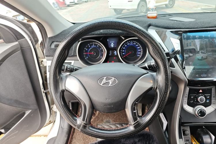Used Hyundai Elantra (5th Generation / Langdong) 2015 1.6L Manual Leading Model