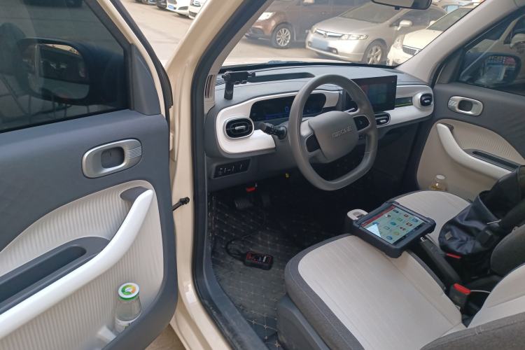 Used Geely Galaxy Panda 2025 210 km – Yuanqi Bear Driver Seat