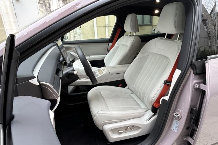 Used ONVO L60 2024 60 kWh Rear-Drive Version
