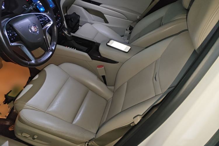 Used Cadillac XTS 2015 28T Comfort Model
