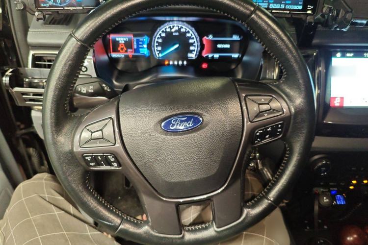 Used Ford Everest 2017 2.0T Gasoline Automatic 4x4 Flagship Edition 7 Seats