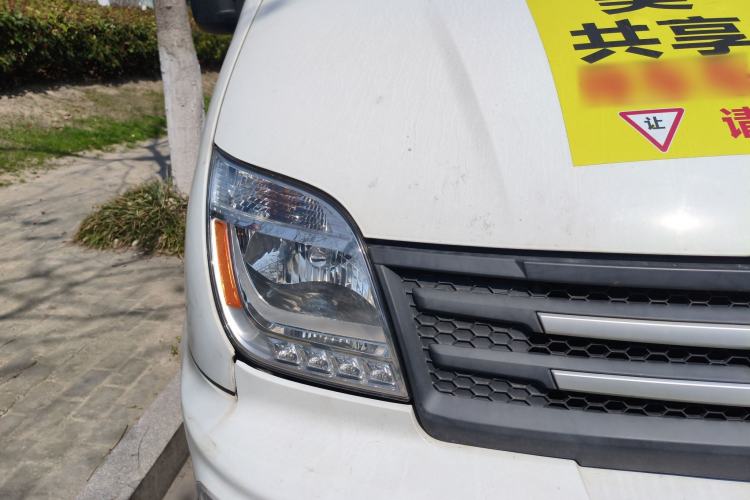 Used SAIC MAXUS Xintu V80 2021 2.0T Manual Classic Aoyuntong Long Wheelbase Mid-Roof 6/7/8/9-Seater