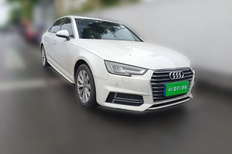Used Audi A4L 2019 40 TFSI Ambition China VI Front Right 45 Deg