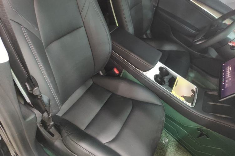 Used Tesla Model 3 2022 Rear-Wheel-Drive Version Right Front Seat