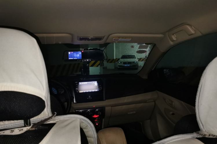 Used Toyota YARiS L Zhi Xuan 2014 1.3E Automatic Charm Edition Headliner