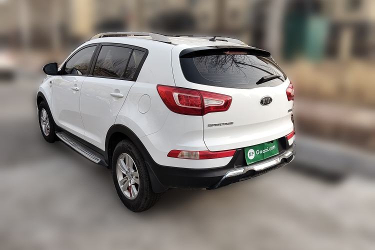Used Kia Sportage R 2012 2.0L Manual Two-Wheel Drive GL Trim
