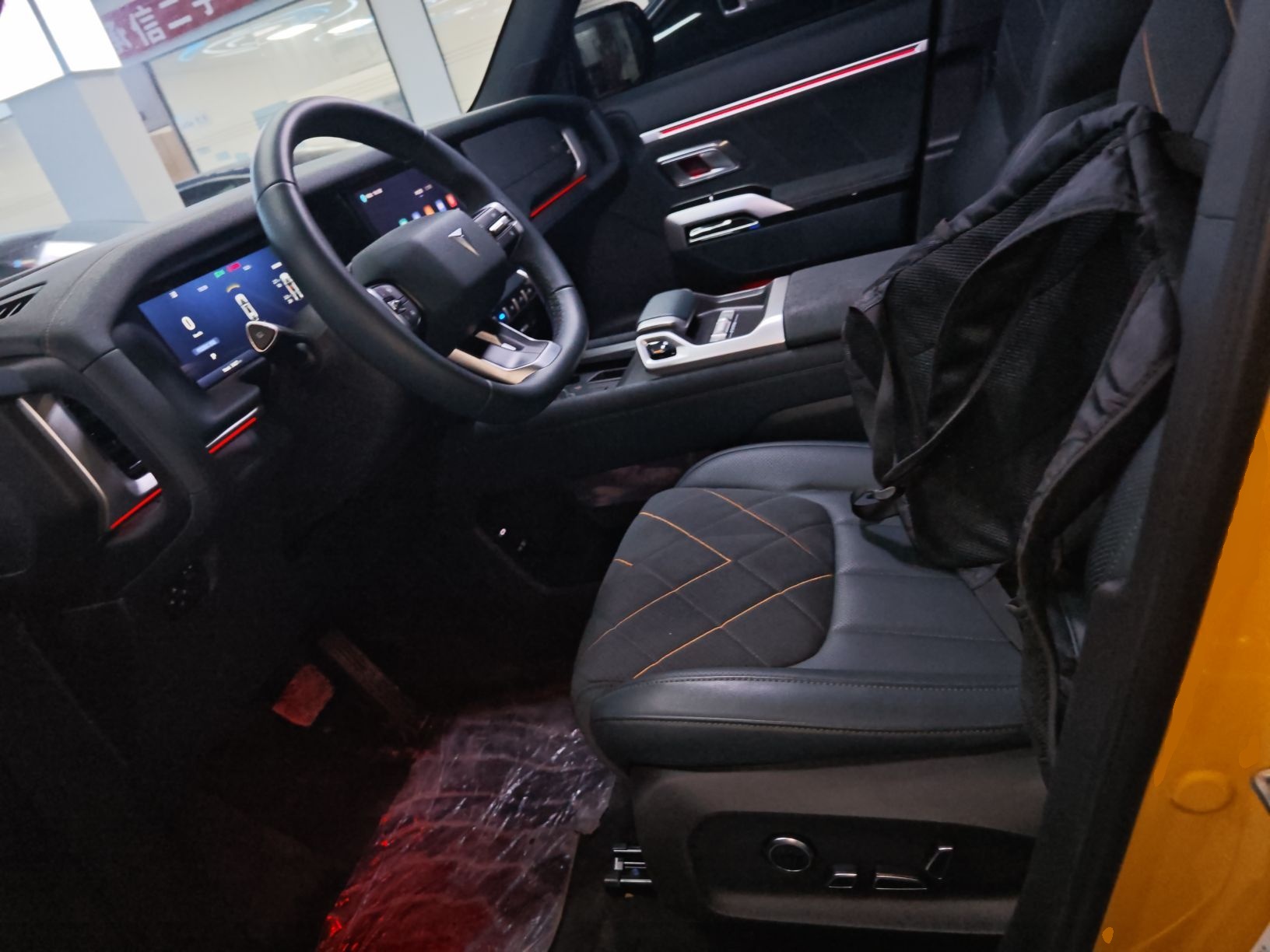 المقاعد الأمامية داخل السيارة