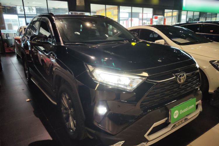 Used Toyota RAV4 2024 2.0L CVT Two-Wheel Drive Fashion Edition