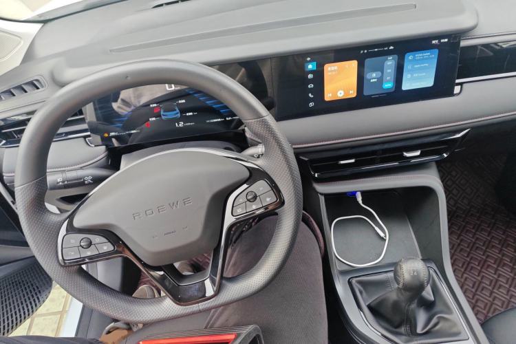 Used Roewe i5 2023 1.5L Manual Comfort Edition
