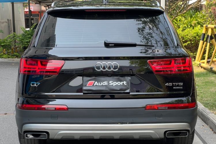 Used Audi Q7  Exterior 10