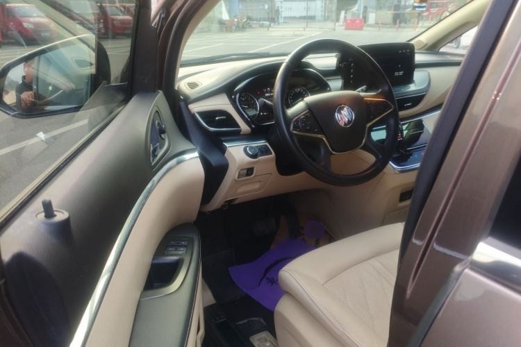 Used Buick GL8 2023 Land Business Class Smart Deluxe Model
