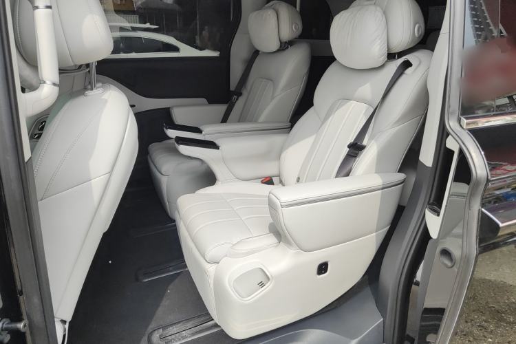 Used VOYAH Dream 2025 PHEV Four-Wheel Drive Prestige Kunpeng Edition Left Rear Seat