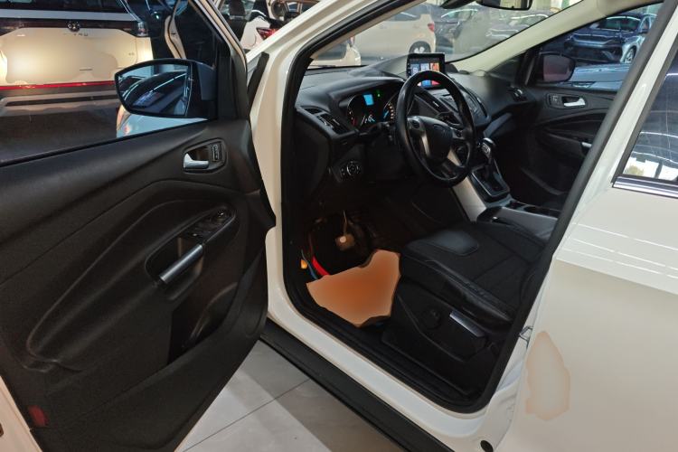 Used Ford Kuga 2013 1.6L GTDi Two-Wheel-Drive Trend Model
