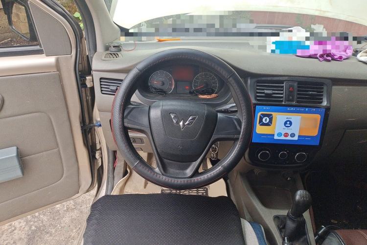 Used Wuling Rongguang V 2018 1.5L Practical Version