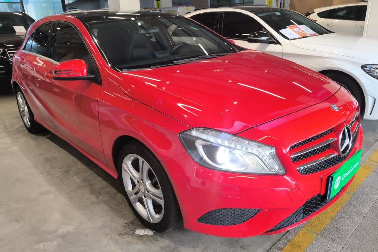 Used Mercedes-Benz A-Class 2015 A 180 Front Right 45 Deg