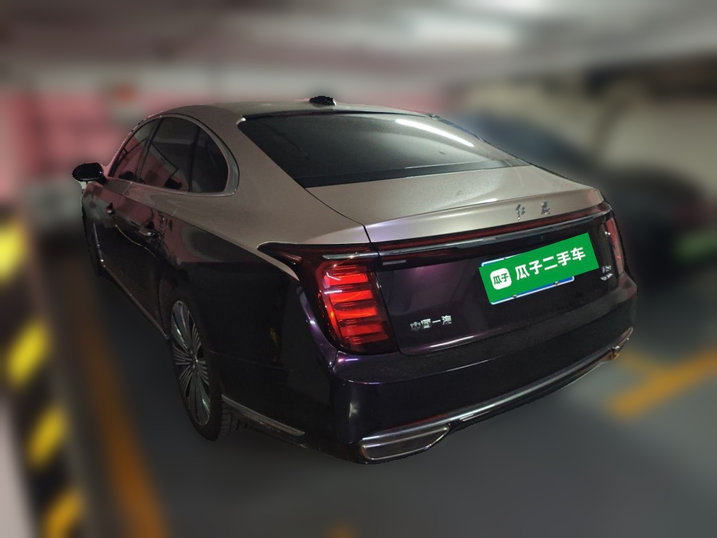 Hongqi H9 2025 2.0T Two-Wheel Drive Flagship Luxury Business Edition 5 Seats — снимка 4