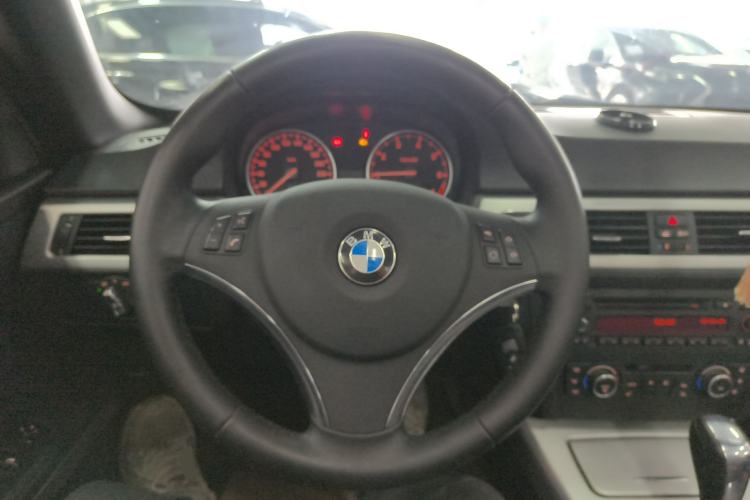 Used BMW 3 Series 2011 320i Convertible Coupe
