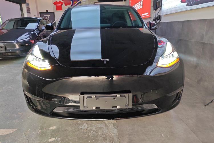 Used Tesla Model Y 2022 Long-Range All-Wheel-Drive Version