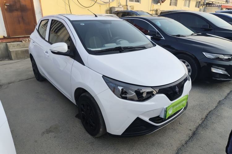 Used JMEV Xiao Qilin 2024 201km Comfort Version Front Right 45 Deg