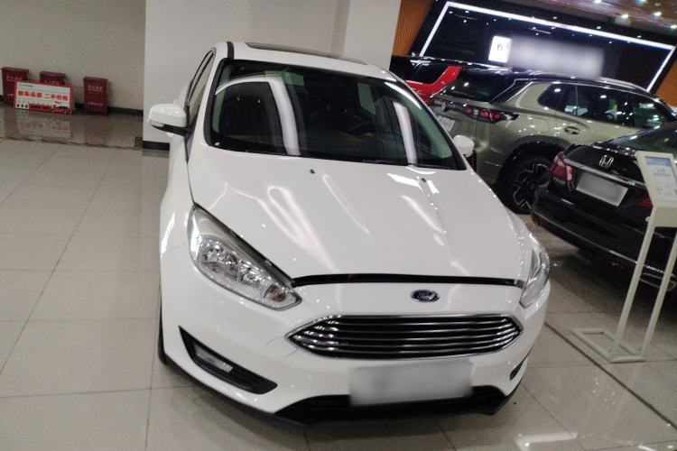 Used Ford Focus 2018 Sedan Classic 1.6L Automatic Trendy SmartDrive Edition
