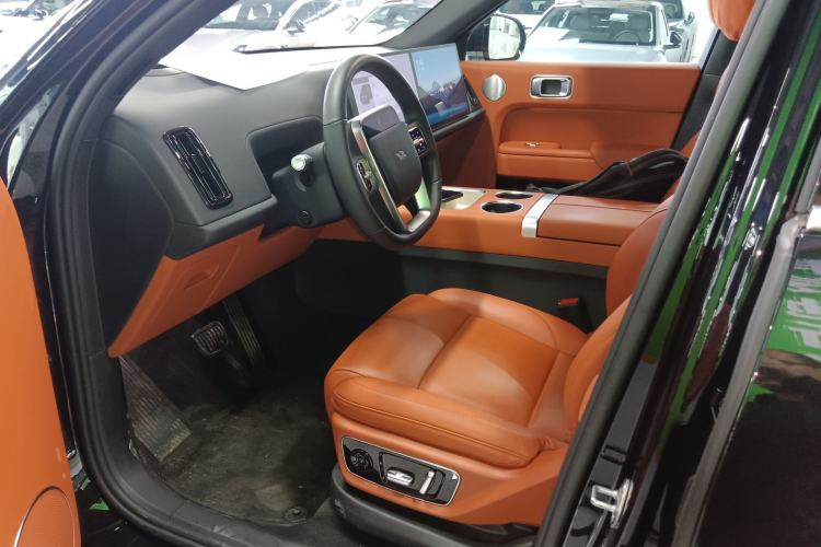 Used Li Auto L7 2023 Air model
