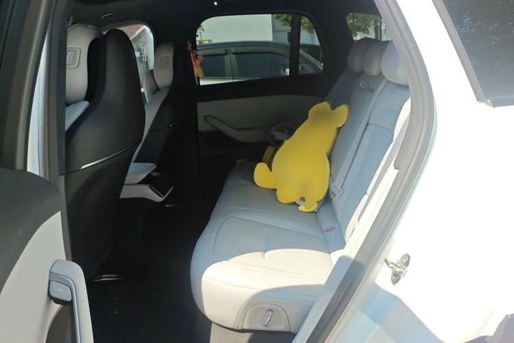 Used Nio ES6 2024 75 kWh Left Rear Seat