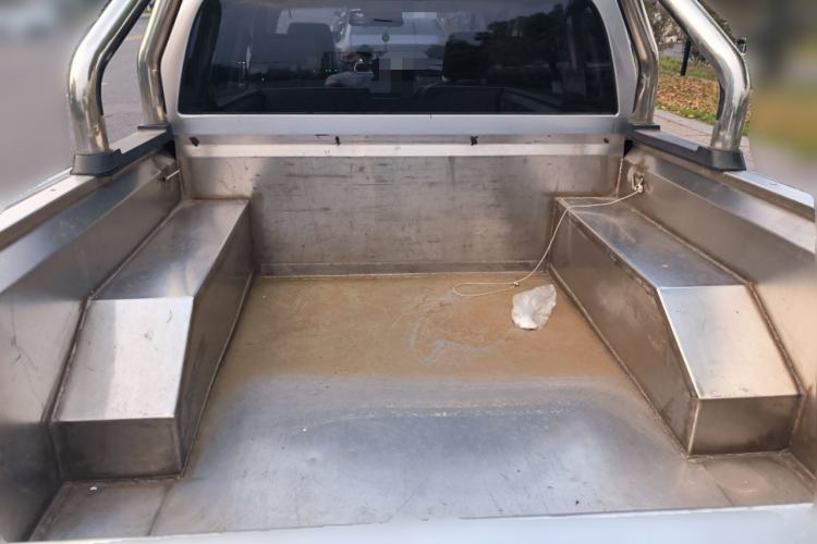 Used Great Wall Wingle 6 2017 2.0T Diesel 4x4 Elite Version 4D20D Trunk