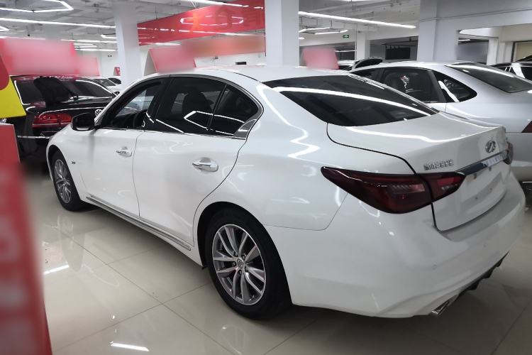 Used Infiniti Q50L 2022 2.0T Comfort Edition
