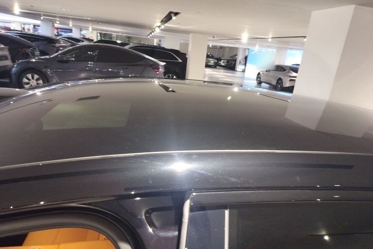 Used Li Auto i6 2025 Model Four-Wheel-Drive Standard Type
