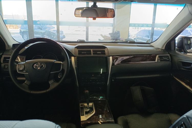 Used Toyota Camry 2015 2.0G Premier Edition