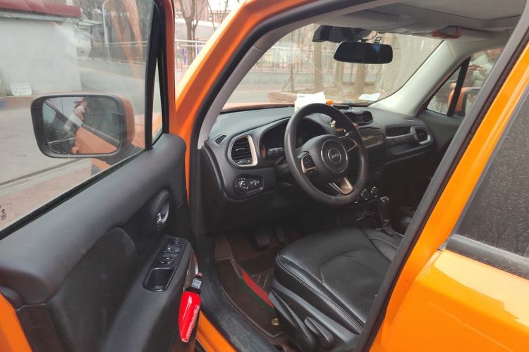 Used Jeep Renegade 2017 180T Automatic High-Energy Version