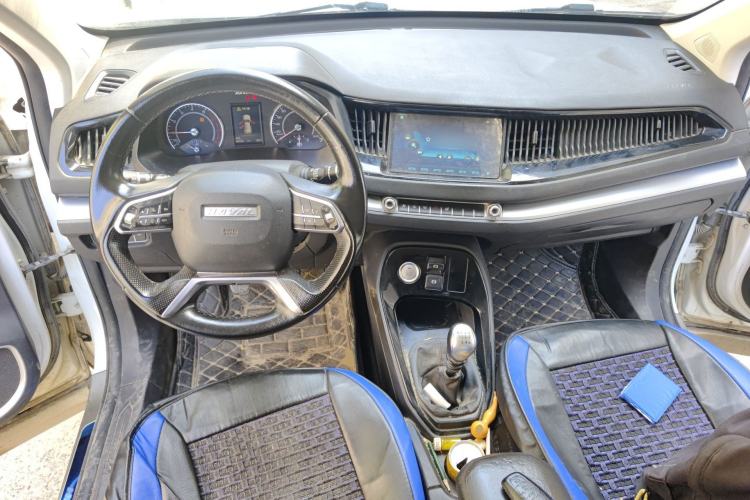 Used Haval H2s 2018 Blue Label 1.5T Manual Elite Model Center Console
