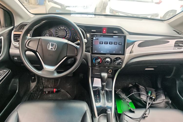 Used Honda Crider 2015 1.8L automatic comfort version Center Console
