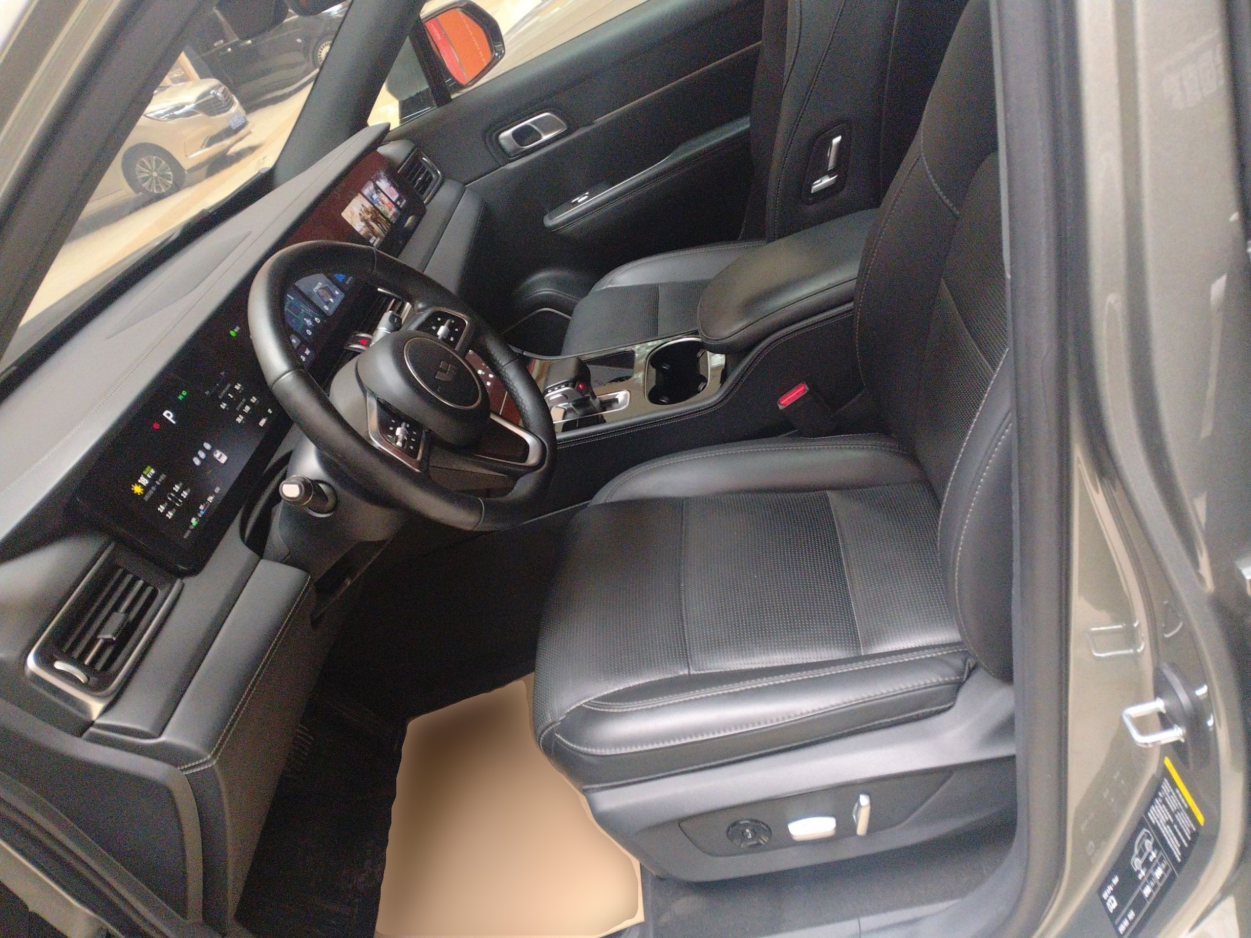 المقاعد الأمامية داخل السيارة