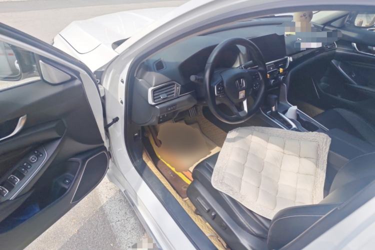 Used Honda Accord 2022 260TURBO Phantom Night · Prestige Edition Driver Seat