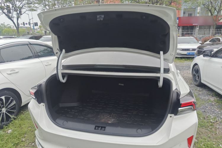 Used Dongfeng Aeolus Yixuan MAX 2021 1.5T Super-Powered Dad Edition Trunk