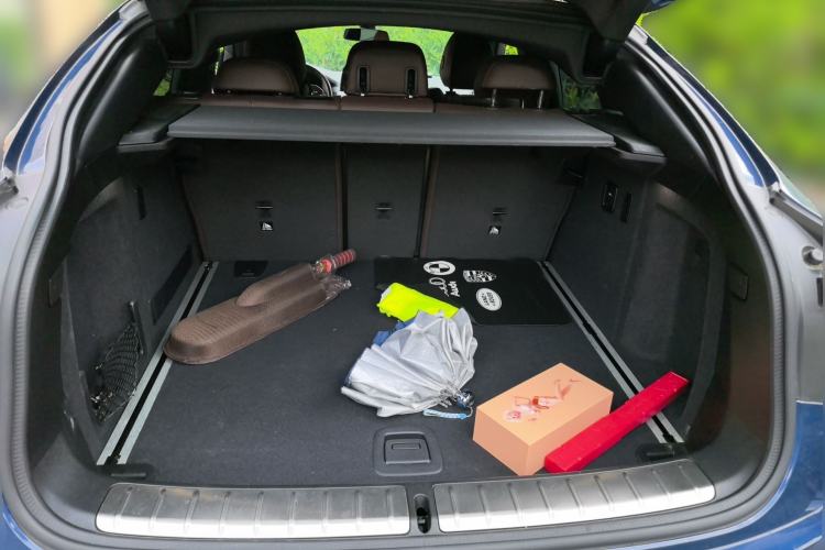 Used BMW X4 2021 xDrive 25i M Sport Night Edition package Trunk