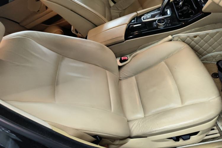 Used BMW 5 Series 2013 525Li Luxury Model